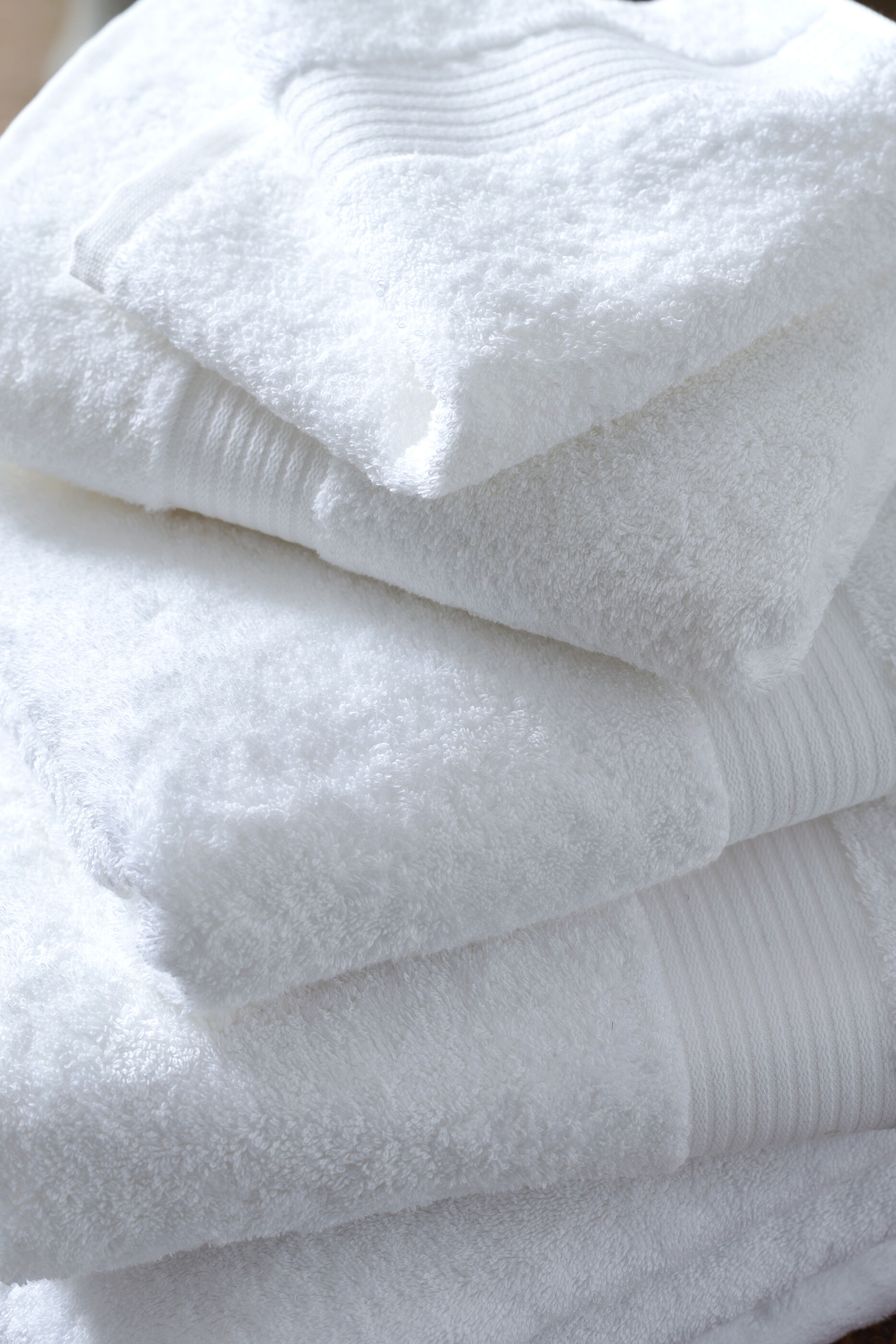 White company sale cheap towels